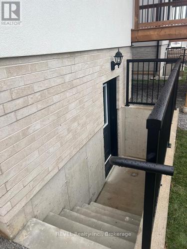 6129 Curlin Crescent, Niagara Falls (Forestview), ON - Outdoor With Exterior