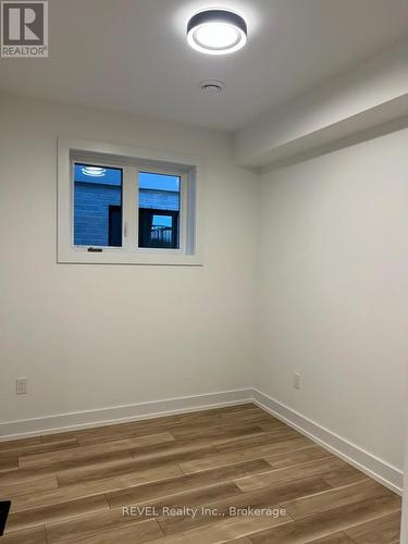 6129 Curlin Crescent, Niagara Falls (Forestview), ON - Indoor Photo Showing Other Room