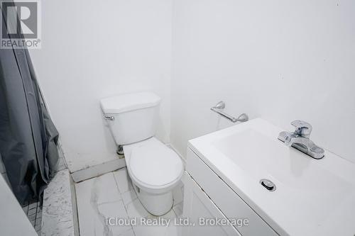 8 Chandler Drive, Toronto, ON - Indoor Photo Showing Bathroom