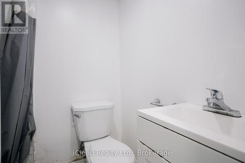 8 Chandler Drive, Toronto, ON - Indoor Photo Showing Bathroom