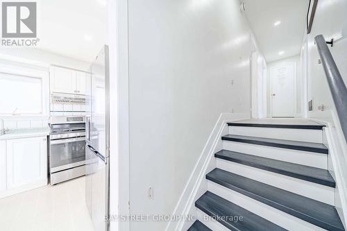 14 Amarillo Drive, Toronto, ON - Indoor