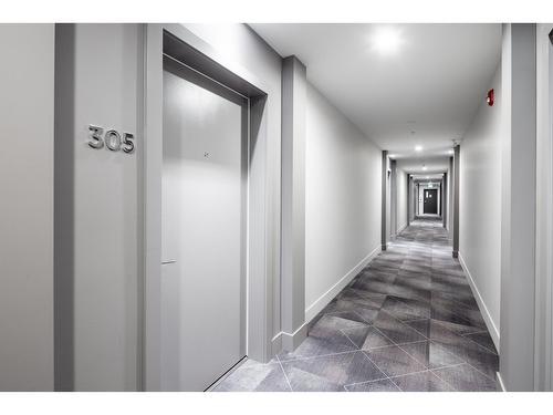 305 20077 84 Avenue, Langley, BC - Indoor Photo Showing Other Room