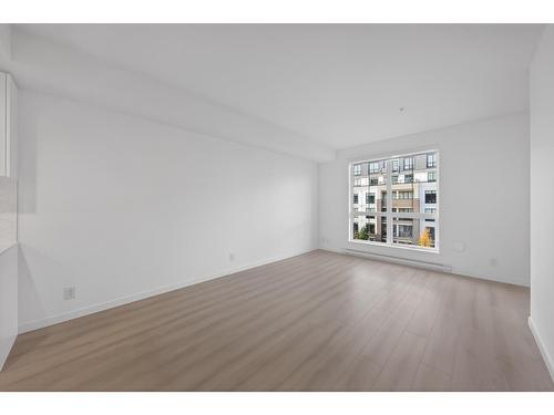 305 20077 84 Avenue, Langley, BC - Indoor