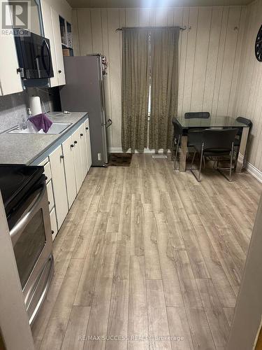 153 Barnesdale Avenue N, Hamilton, ON - Indoor