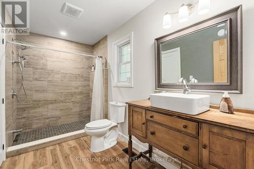 2698 Old Muskoka Road, Huntsville (Stephenson), ON - Indoor Photo Showing Bathroom