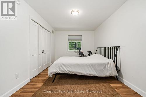 2698 Old Muskoka Road, Huntsville (Stephenson), ON - Indoor Photo Showing Bedroom