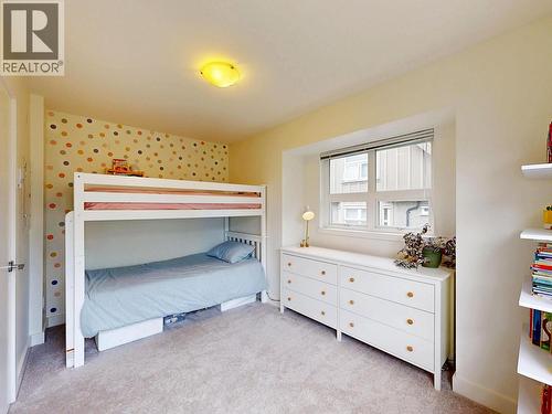 101 1672 E Pender Street, Vancouver, BC - Indoor Photo Showing Bedroom