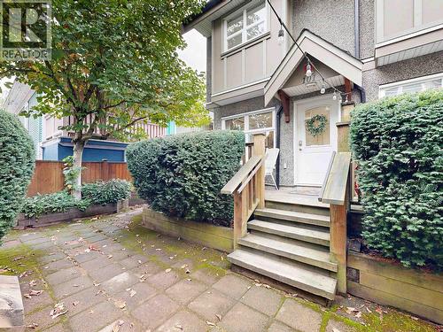 101 1672 E Pender Street, Vancouver, BC - Outdoor