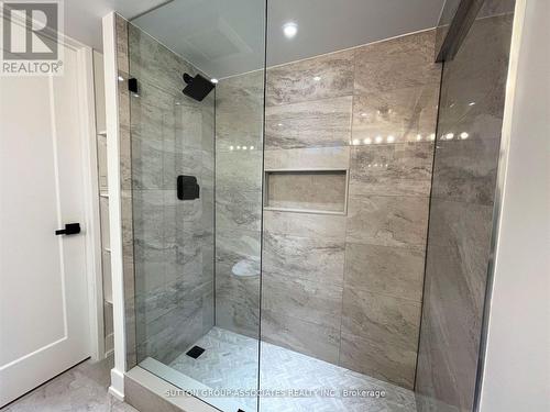 Lower - 24 Dunraven Drive, Toronto, ON - Indoor Photo Showing Bathroom