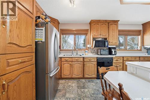 809 St Joseph Avenue, Bruno, SK - Indoor Photo Showing Kitchen