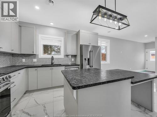 298 George Unit# 3, Amherstburg, ON - Indoor Photo Showing Kitchen With Upgraded Kitchen