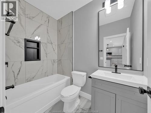 298 George Unit# 3, Amherstburg, ON - Indoor Photo Showing Bathroom