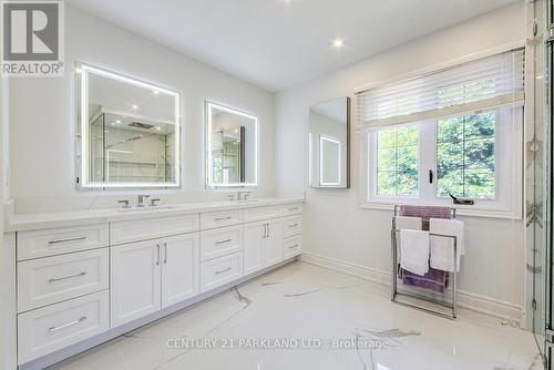 112 Strathearn Avenue, Richmond Hill, ON - Indoor