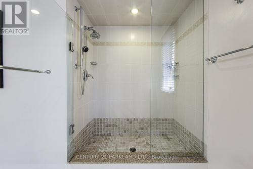112 Strathearn Avenue, Richmond Hill, ON - Indoor Photo Showing Bathroom