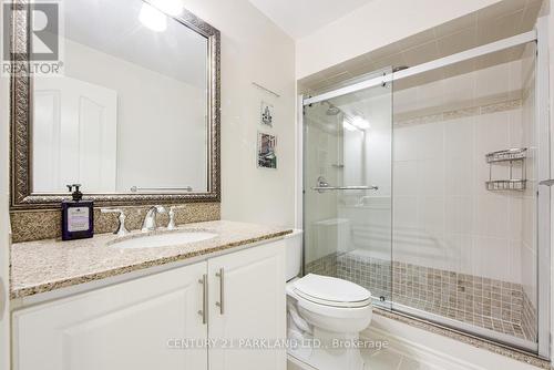 112 Strathearn Avenue, Richmond Hill, ON - Indoor Photo Showing Bathroom
