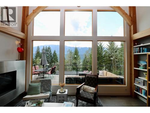 1529 Quartz Crescent, Golden, BC - Indoor