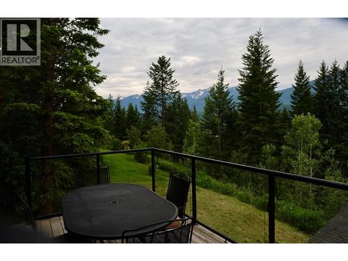 1529 Quartz Crescent, Golden, BC - Outdoor