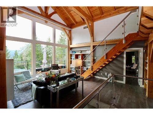 1529 Quartz Crescent, Golden, BC - Indoor