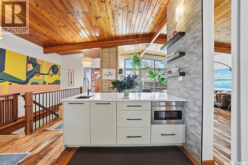14 Yale Crescent, Saskatoon, SK - Indoor Photo Showing Kitchen