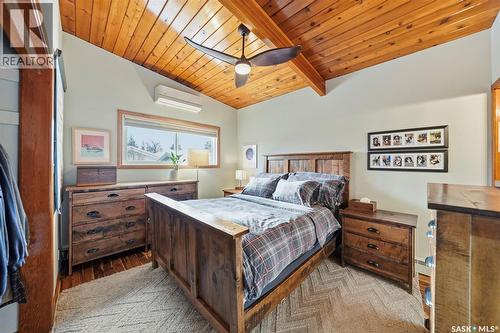 14 Yale Crescent, Saskatoon, SK - Indoor Photo Showing Bedroom