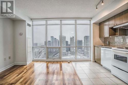 3616 - 11 Brunel Court, Toronto, ON - Indoor Photo Showing Kitchen