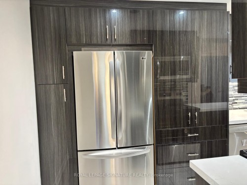 2007-812 Burnhamthorpe Road, Toronto, ON - Indoor Photo Showing Other Room