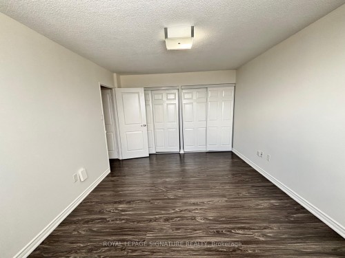 2007-812 Burnhamthorpe Road, Toronto, ON - Indoor Photo Showing Other Room