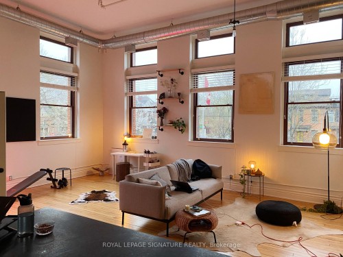 202-200 Stinson Street, Hamilton, ON - Indoor