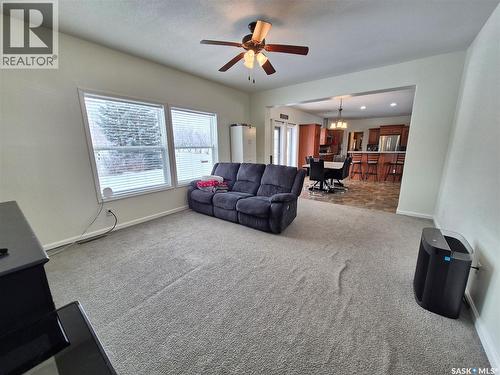 202 Saskatchewan Avenue, Pangman, SK - Indoor