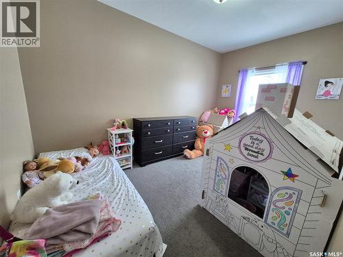 202 Saskatchewan Avenue, Pangman, SK - Indoor Photo Showing Bedroom