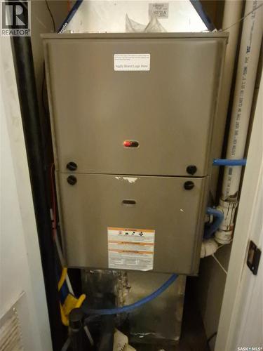 202 Saskatchewan Avenue, Pangman, SK - Indoor Photo Showing Basement