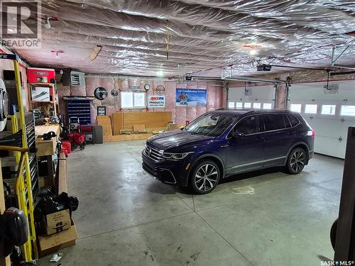 202 Saskatchewan Avenue, Pangman, SK - Indoor Photo Showing Garage