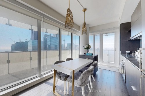 4409-197 Yonge Street, Toronto, ON - Indoor