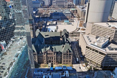 4409-197 Yonge Street, Toronto, ON - Outdoor