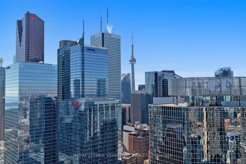 4409-197 Yonge Street, Toronto, ON - Outdoor