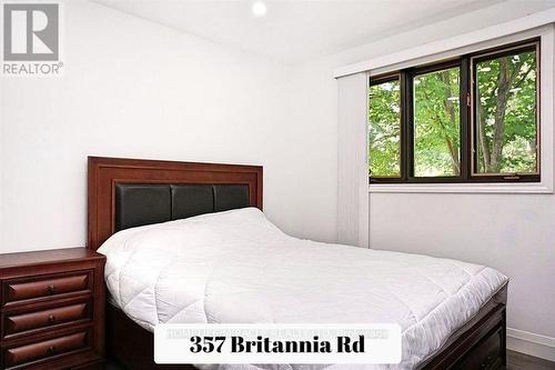 357 Britannia Road, Huntsville, ON - Indoor Photo Showing Bedroom