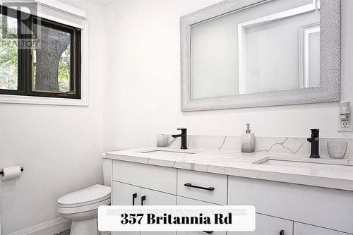 357 Britannia Road, Huntsville, ON - Indoor Photo Showing Bathroom