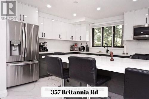 357 Britannia Road, Huntsville, ON - Indoor Photo Showing Kitchen