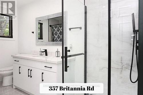 357 Britannia Road, Huntsville, ON - Indoor Photo Showing Bathroom