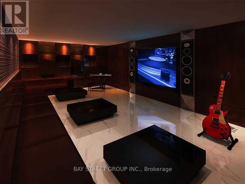 1616 - 17 Bathurst Street, Toronto, ON - Indoor