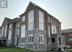 3 TEMPLE MANOR  Brampton, ON L6Y 6C5