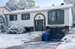 370 Rue Dalcourt  Pincourt, QC J7V 5X4