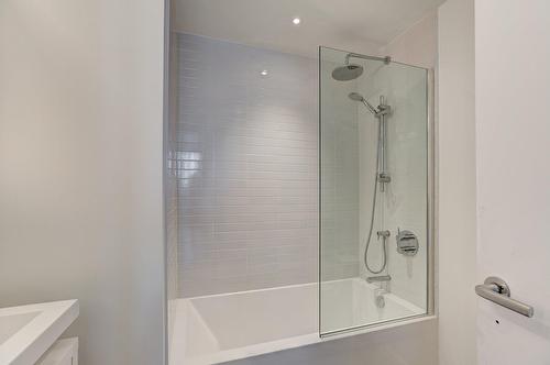 Salle de bains - 602-2 Rue Westmount-Square, Westmount, QC - Indoor Photo Showing Bathroom