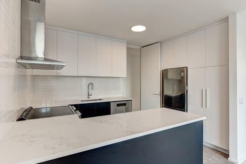 Cuisine - 602-2 Rue Westmount-Square, Westmount, QC - Indoor Photo Showing Kitchen