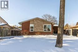 22 REDWING Road  Hamilton, ON L9A 3Y9
