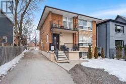 1 - 48A ARCADIAN CIRCLE  Toronto, ON M8W 2Y9