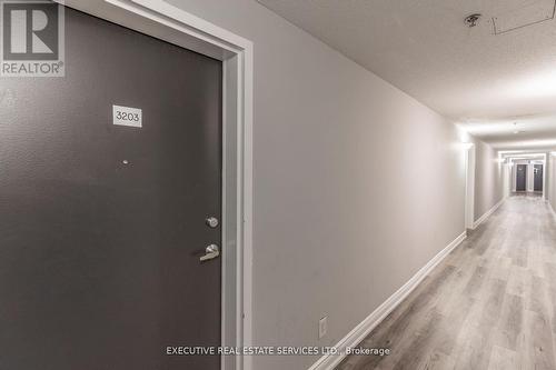 #203 - 4 Dayspring Circle, Brampton, ON - Indoor Photo Showing Other Room