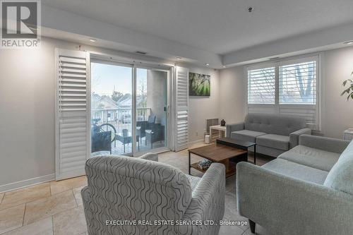 #203 - 4 Dayspring Circle, Brampton, ON - Indoor Photo Showing Living Room