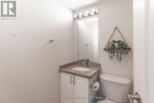 #203 - 4 Dayspring Circle, Brampton, ON - Indoor Photo Showing Bathroom