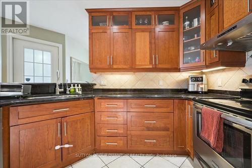 629 Burning Bush Road, Waterloo, ON - Indoor Photo Showing Kitchen